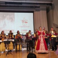 Сосновоборцы овациями встретили артистов оркестра «Метелица»