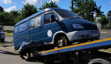 Освобождены парковочные места в Сосновом Бору!