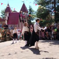 Превращение в средневековое королевство